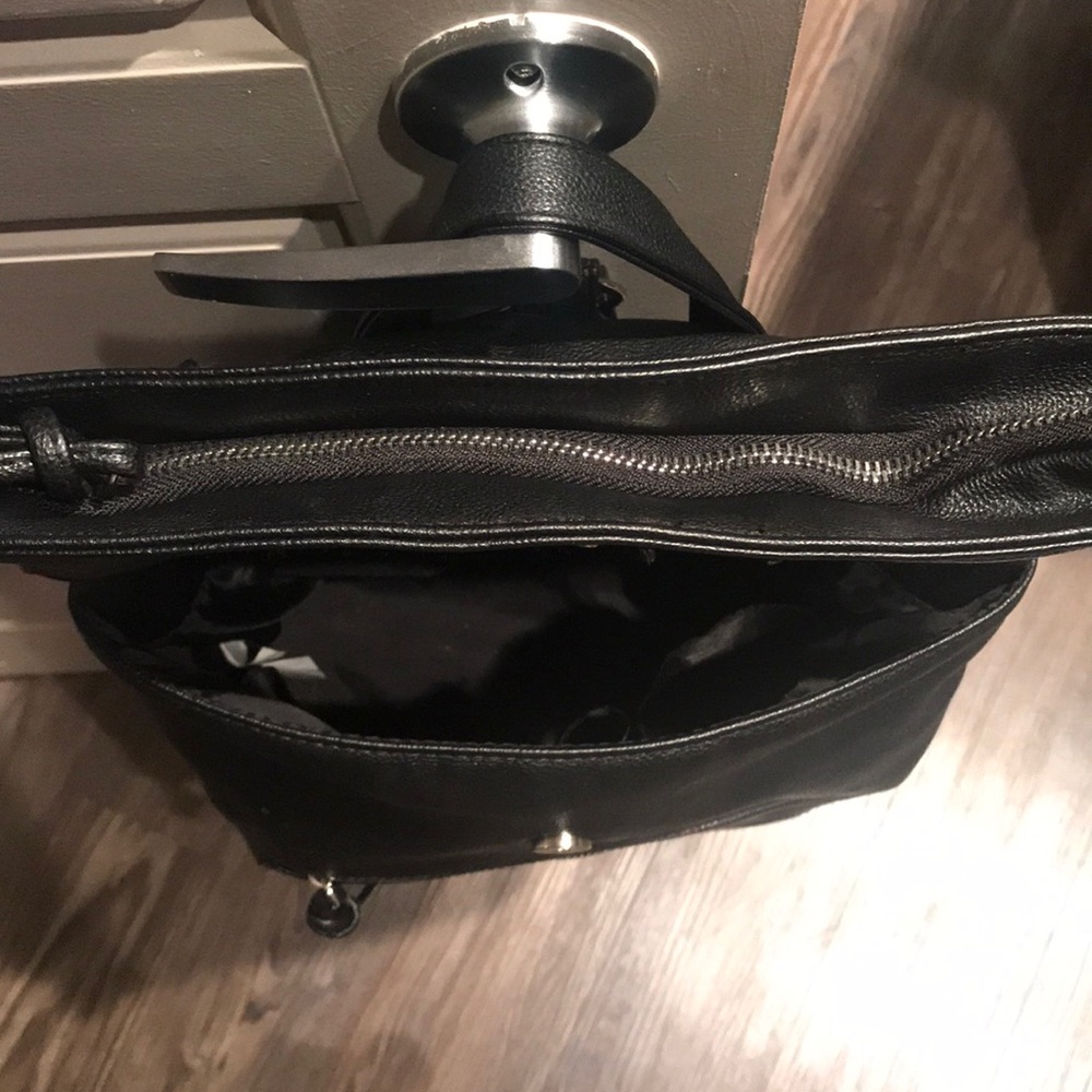 Purse/Backpack - Picture 3 of 3